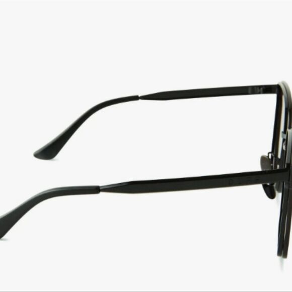 Diff Eyewear Bella-V Sunglasses- Matte Black/Pink Mirrored - Picture 3 of 12